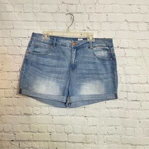 Light Blue Denim Women’s Mid Rise White Washed Shorts Size: 16